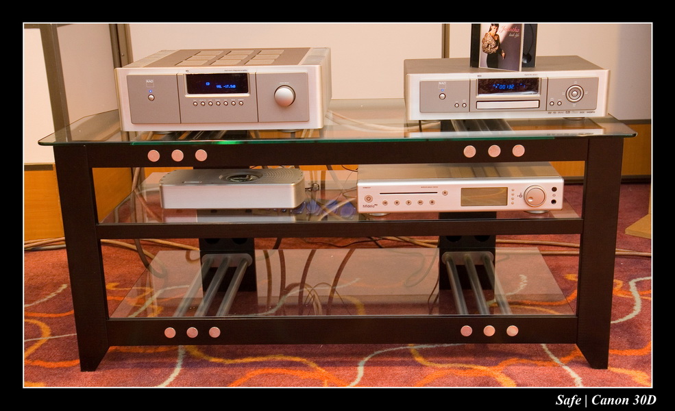 2006 - 10 - Salon hifi sofitel - 172